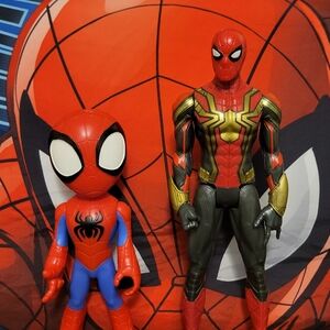 Iron Spider-Man Infinity War and Spidey bundle